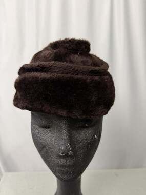 Vintage Sue Claire Duchess Brown Faux Fur Cloche Hat Cossack Pillbox Italy